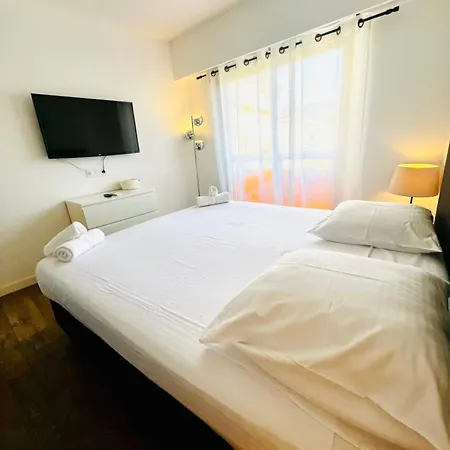 Le Verdi - 1 Bedroom With Ac And Parking In Center 度假居 戛纳
